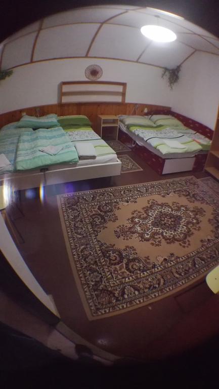 Stará Lesná Ubytovanie 184, Bed And Braekfast 184 المظهر الخارجي الصورة